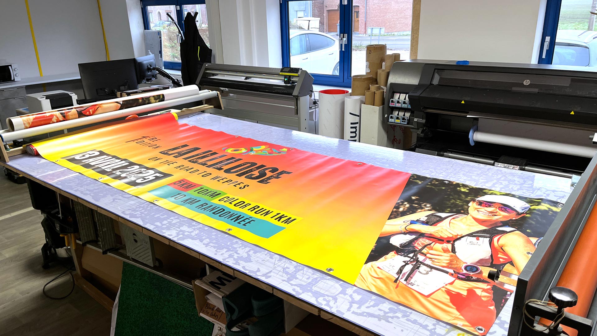 impression façonnage banderole publicitaire grande taille